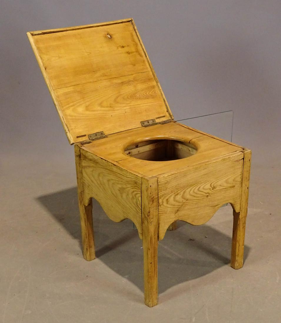 19th c. Commode (1 of 4)