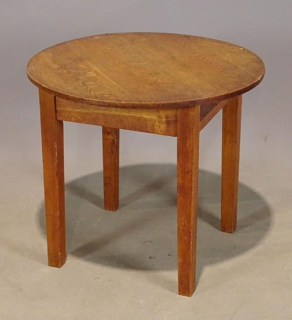 Oak Lamp Table (1 of 3)