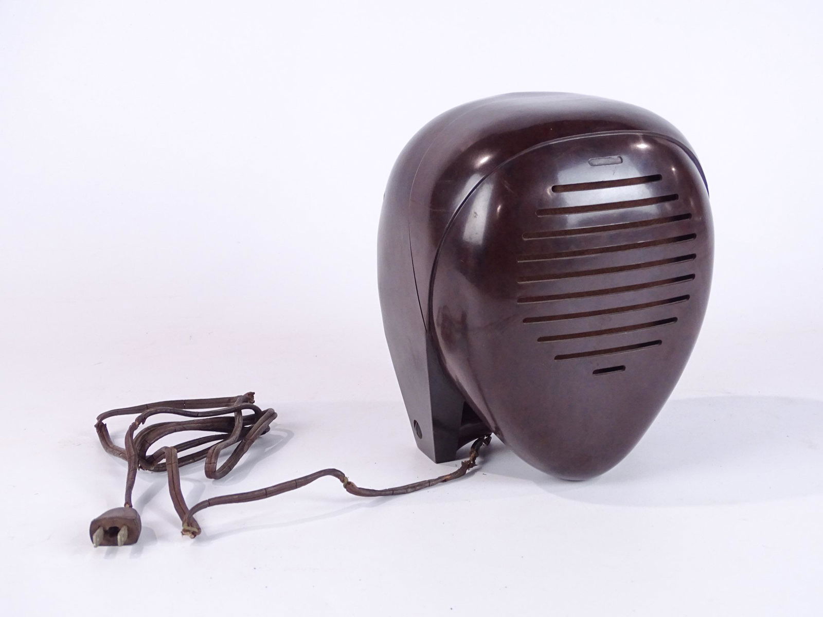 Noguchi Nurse Radio (1 of 5)