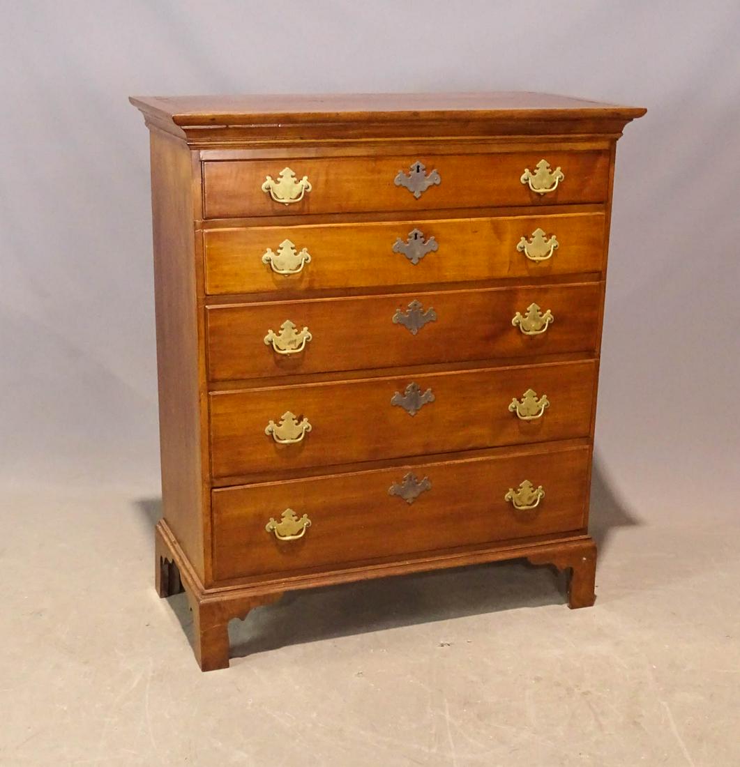 18th c. Chippendale Tall Chest of Drawers (1 of 7)