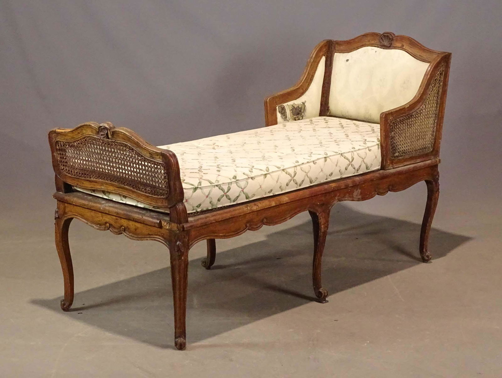 18th c. Italian Settee (1 of 15)