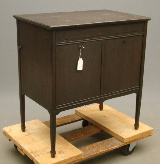 Sonora Record Player: Vintage Sonora record player.