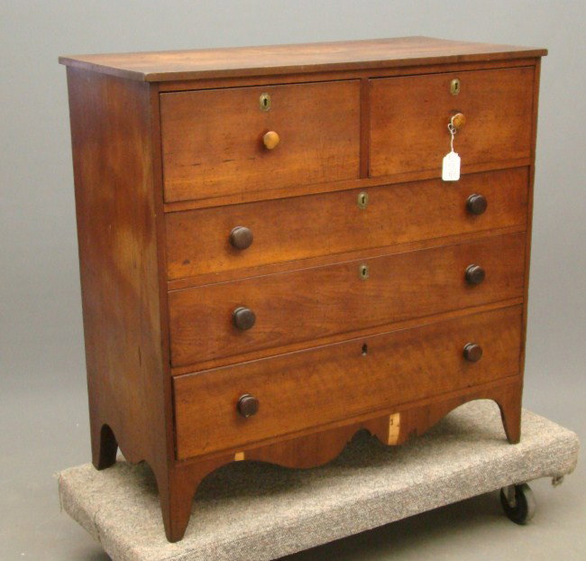 19th c. Hepplewhite Chest: 19th c. Hepplewhite chest drawers. Some veneer damage to skirt.