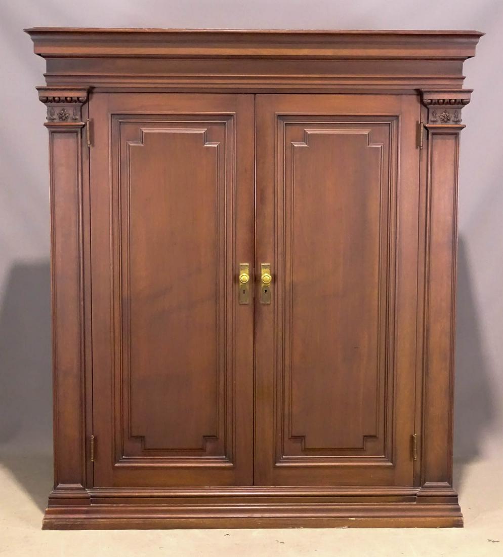 Armoire (1 of 7)