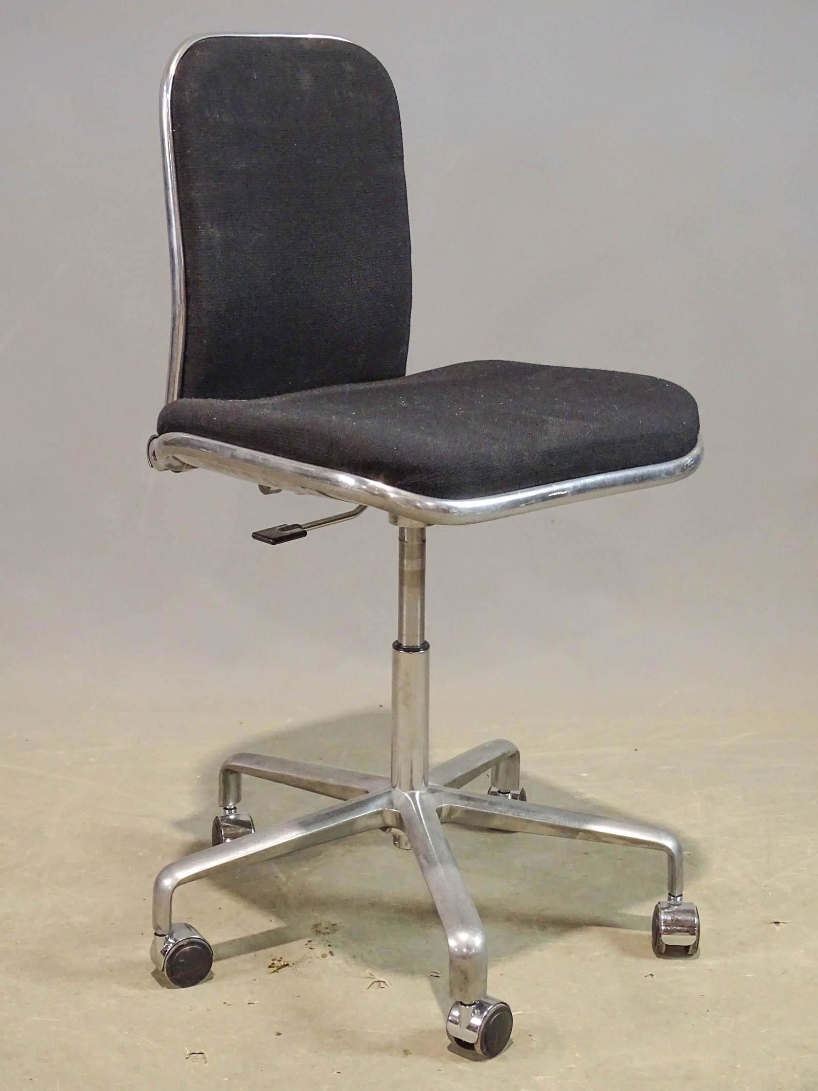 Supporto Office Chair (1 of 5)