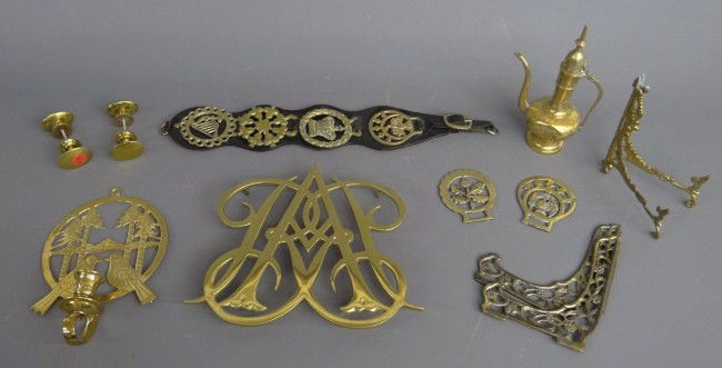 Brass Lot: Misc. brass lot including Williamsburg trivet etc.