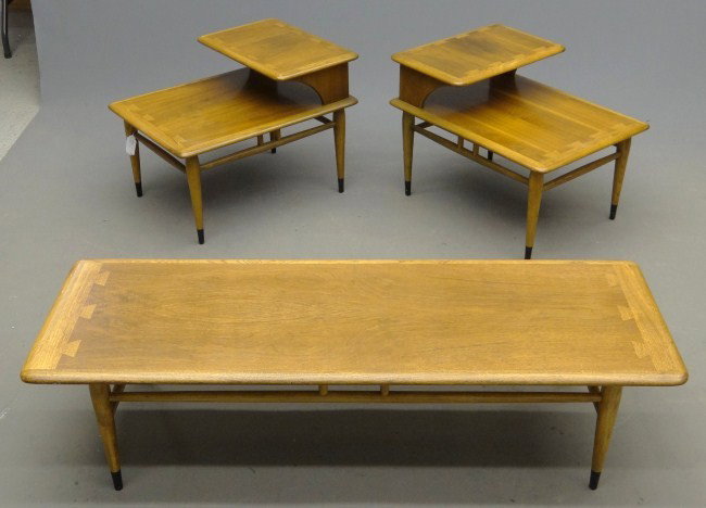 Mid Century Tables: Lot 3 Lane "Aclaim" series Mid Century tables.