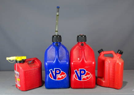 Plastic Gas Cans: Lot (4) plastic gas cans including (2) 5 gallon, 1.7 gallon with 2 stroke increments, 2.5 gallon.