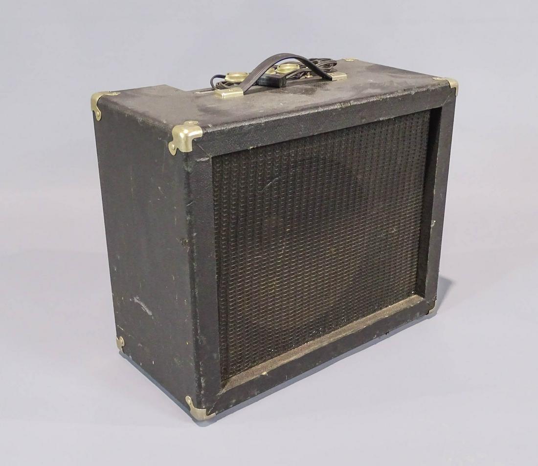 Mike Mathers Guitar Amplifier (1 of 4)