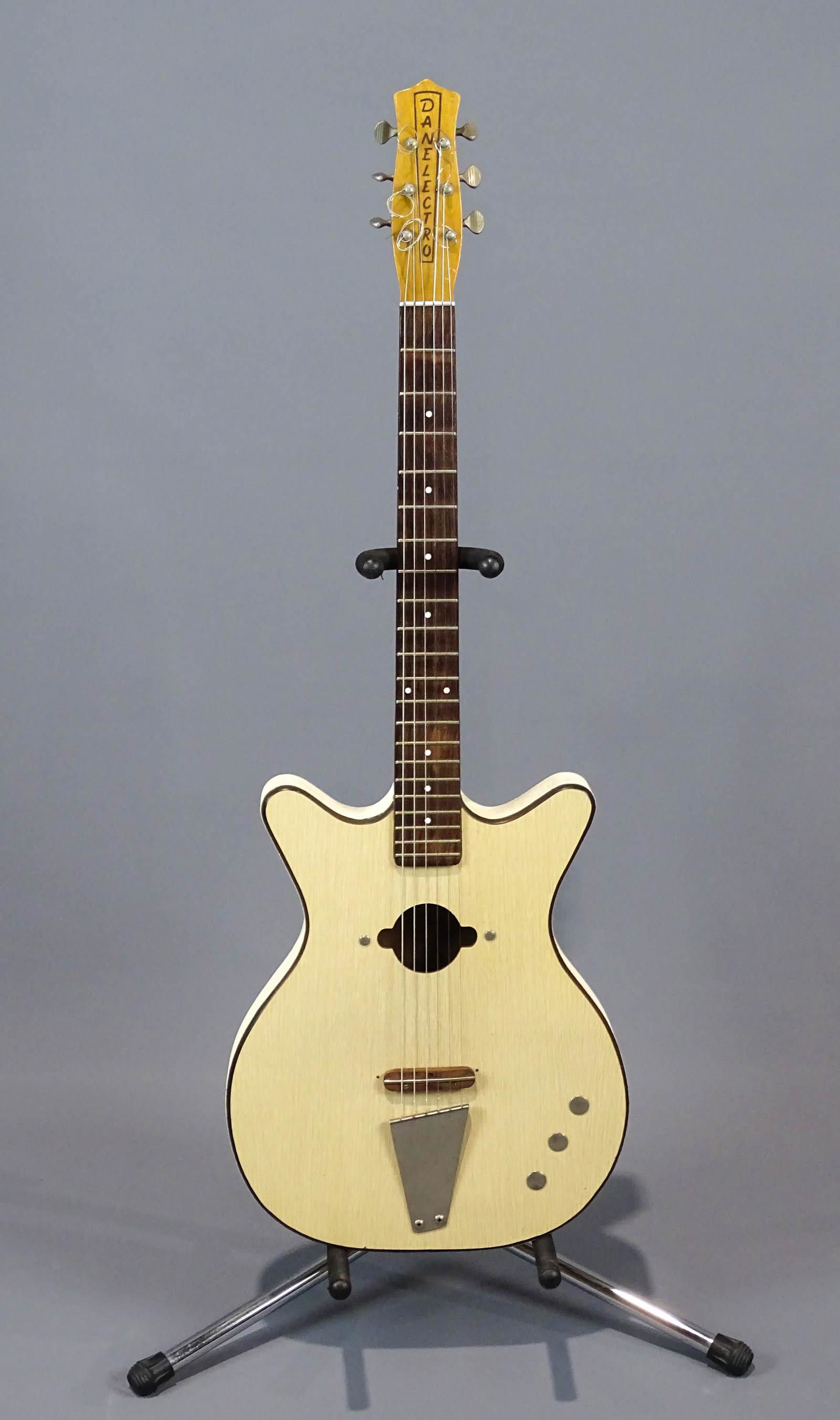 Danelectro Guitar (1 of 7)