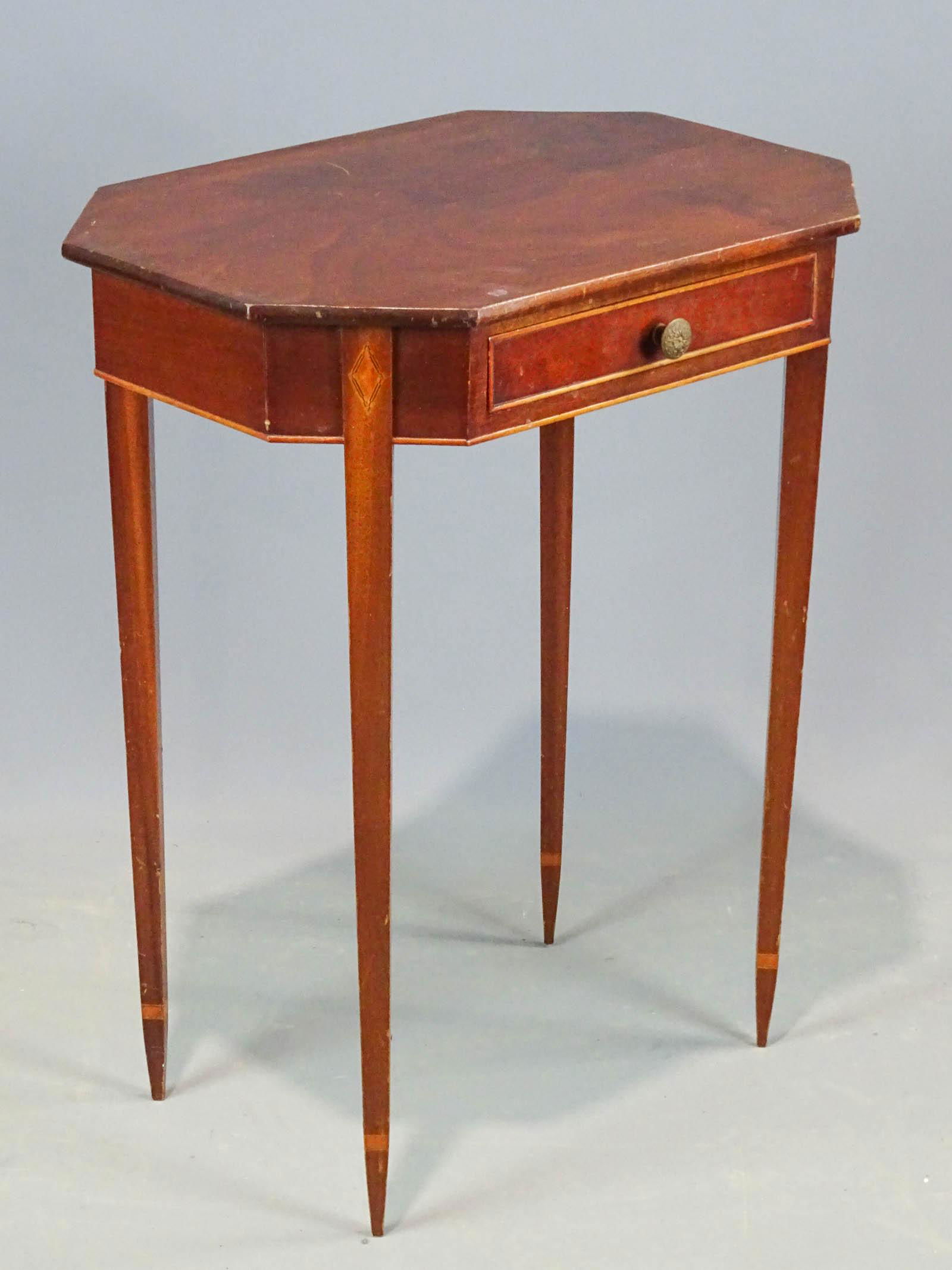 North Shore Style Mahogany Stand (1 of 7)
