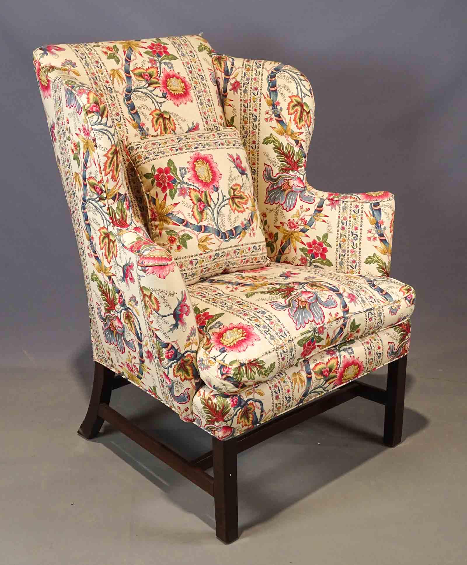 Wing Chair: Decorative Wing Chair