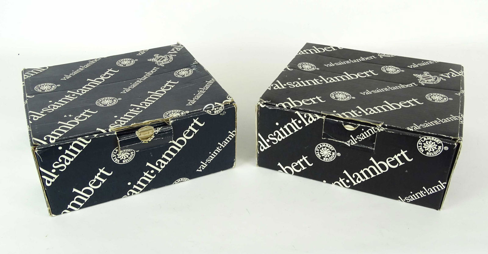 Val Saint-Lambert Boxed Bowls: Two boxed Val Saint-Lambert bowls.