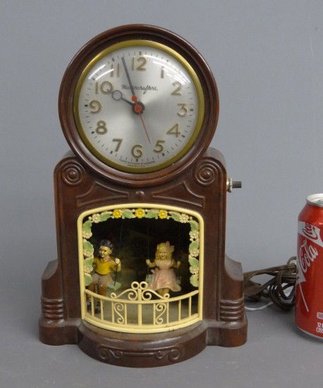Vintage Clock: Vintage "Master Crafters" clock. 11" Ht.