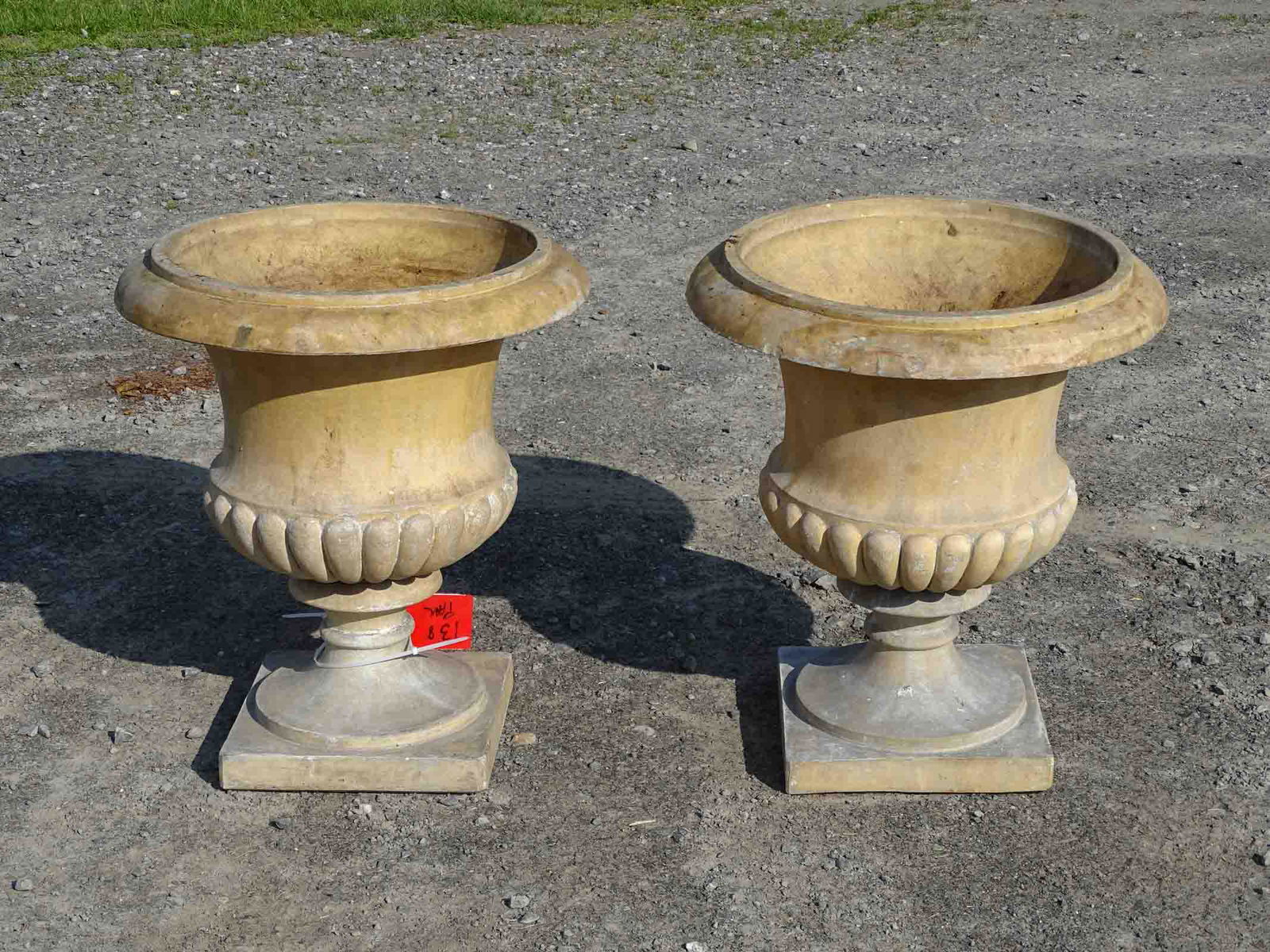 Pair Urns (1 of 6)