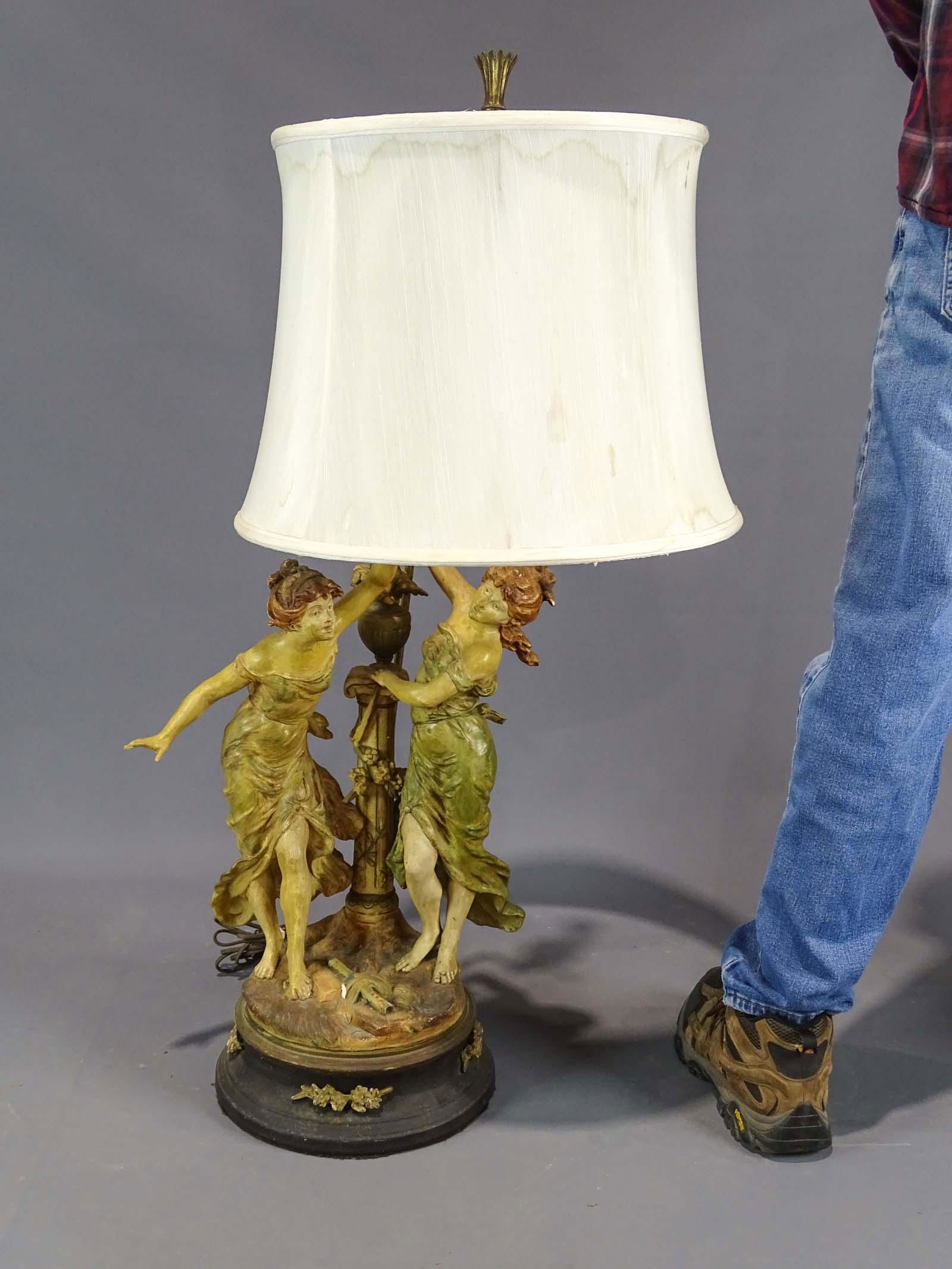 Figural Lamp (1 of 9)