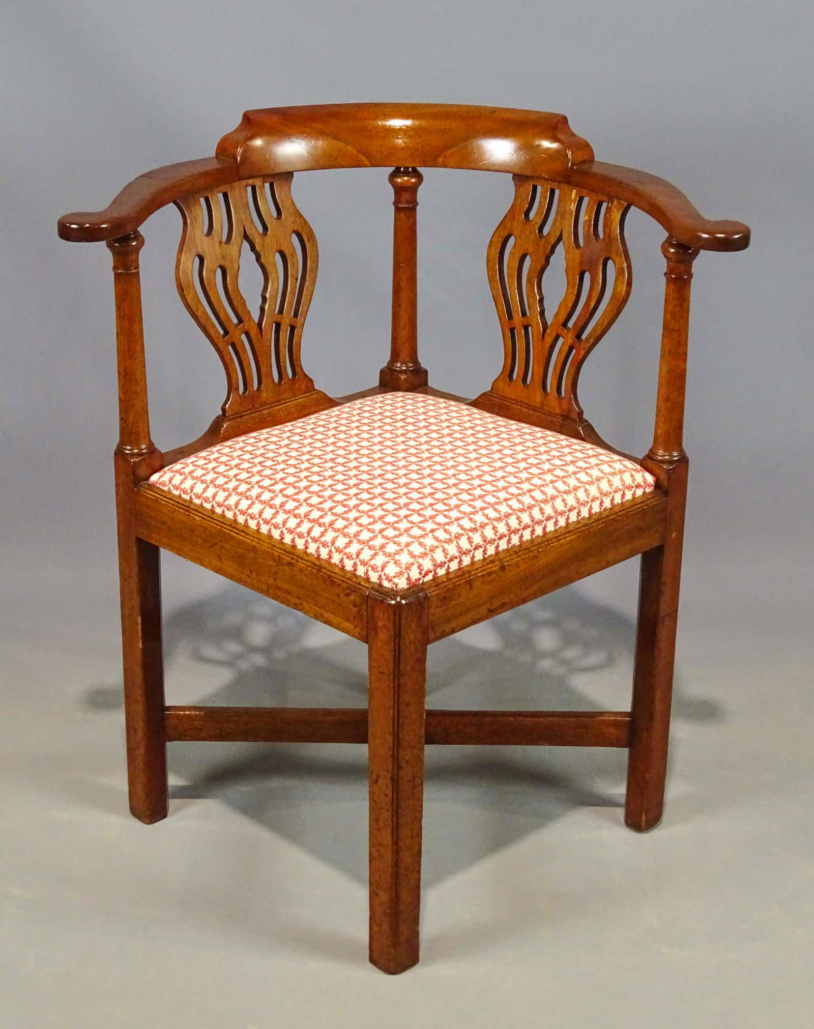 Corner Chair (1 of 6)