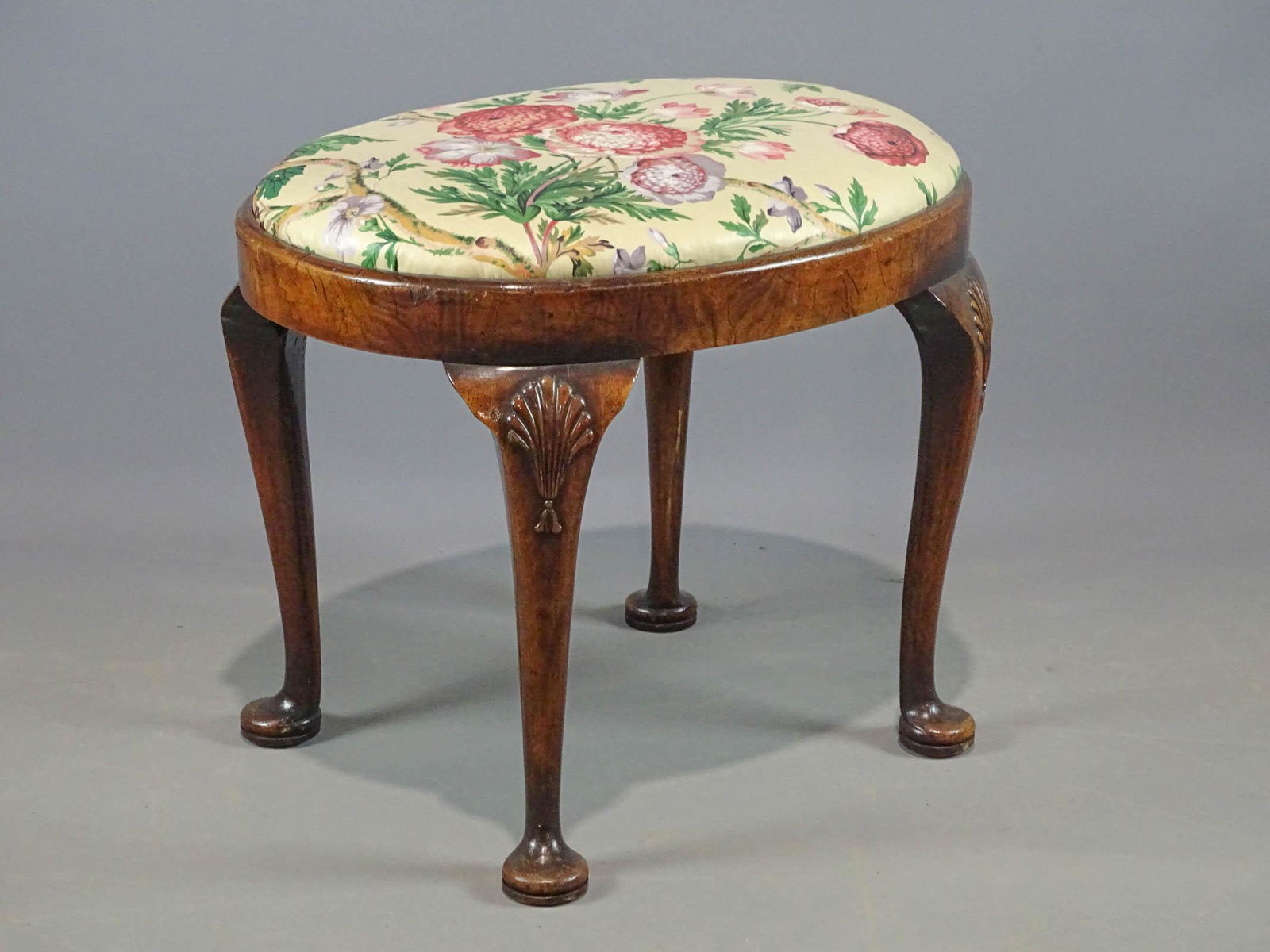 Queen Anne Style Stool (1 of 6)