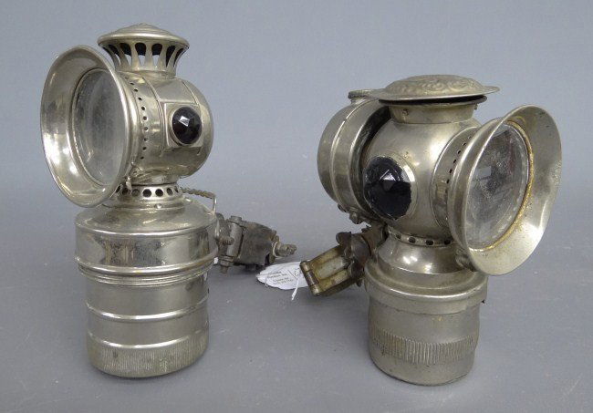 Lot (2) Carbide Lamps: Lot (2) Carbide Lamps: "SOLAR" good cond., missing jet burner, retains rear bracket; "Search Light", slight chip on lens otherwise VG cond., retains rear bracket.