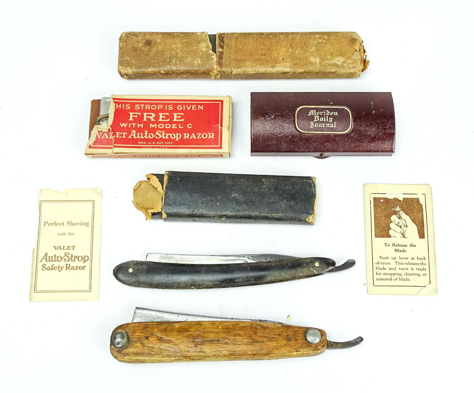 Razor Lot: Lot of early shaving razors.