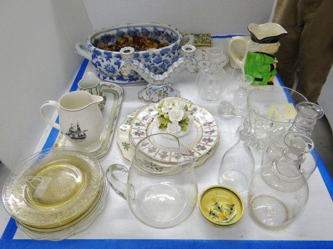 Misc. Lot: Misc. lot including Coalport basket of flowers, Quimper dish, Spode pitcher, Limoges dish (marked Philadelphia), Austrian dish, Asian box etc.