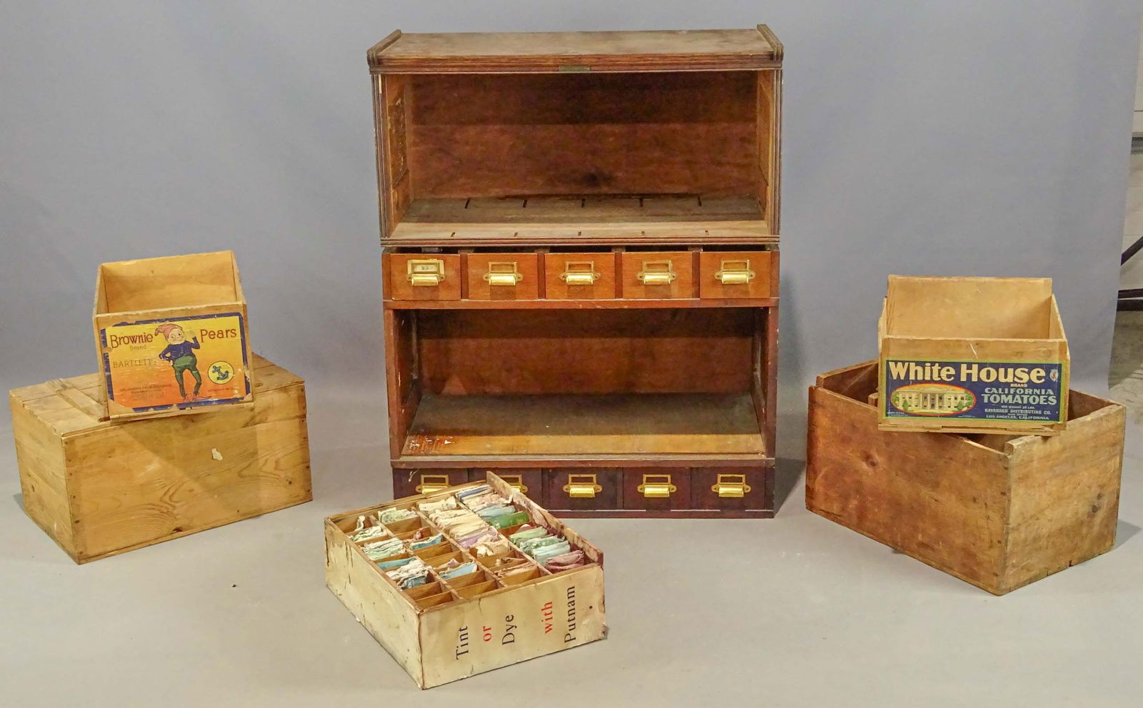 Lot of Crates (1 of 12)