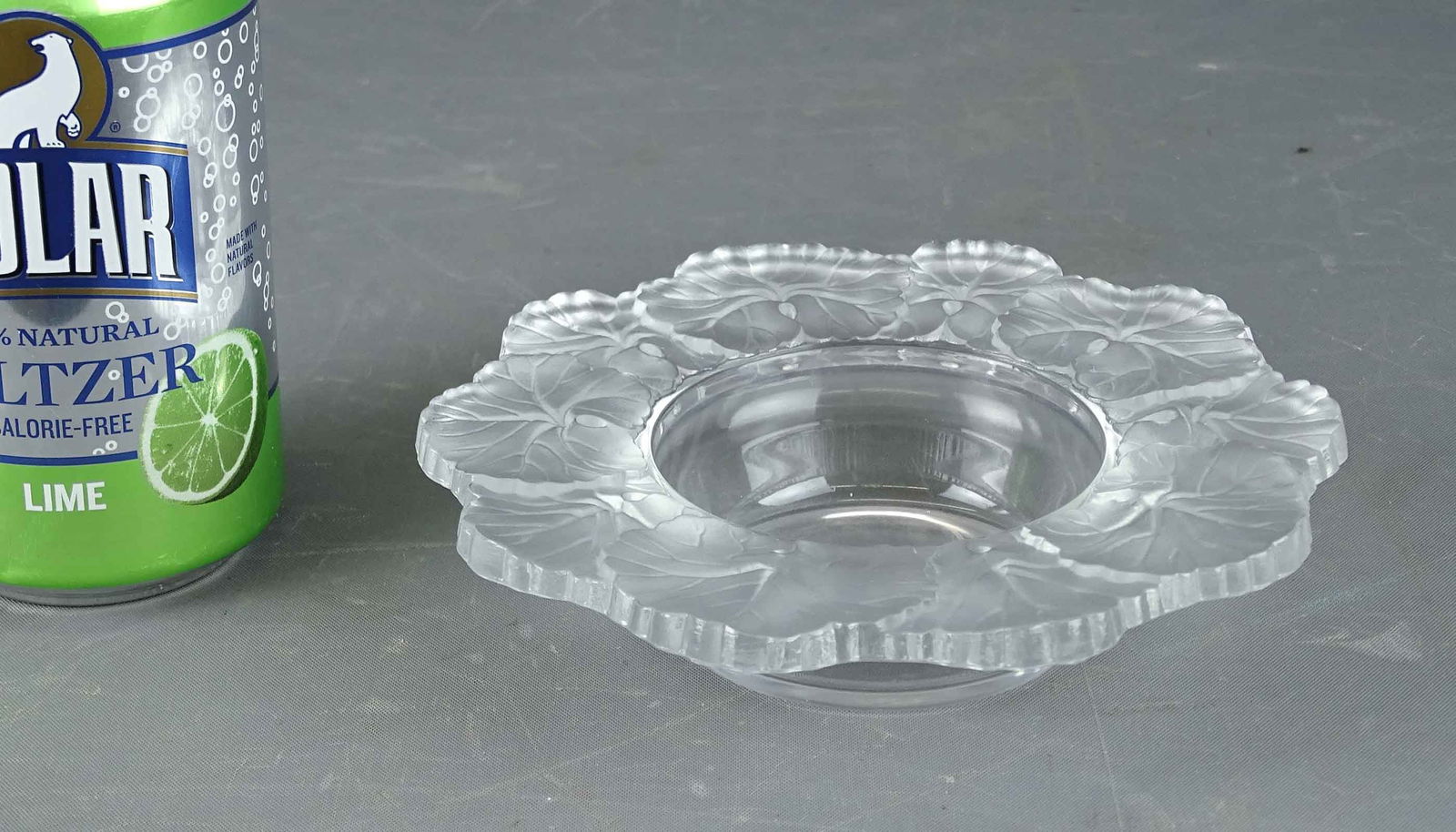 Lalique Glass Bowl (1 of 6)