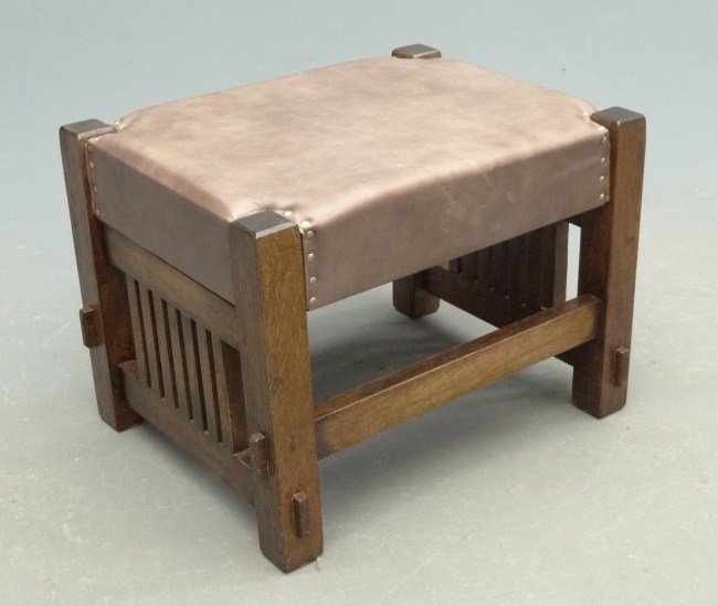 Mission Oak Footstool: Mission Oak Arts and Crafts style footstool. 20 1/2" W 16" D 15 1/2" Ht.