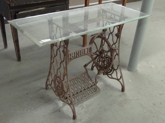 Sewing Machine Base Table: Sewing machine base glass top table.