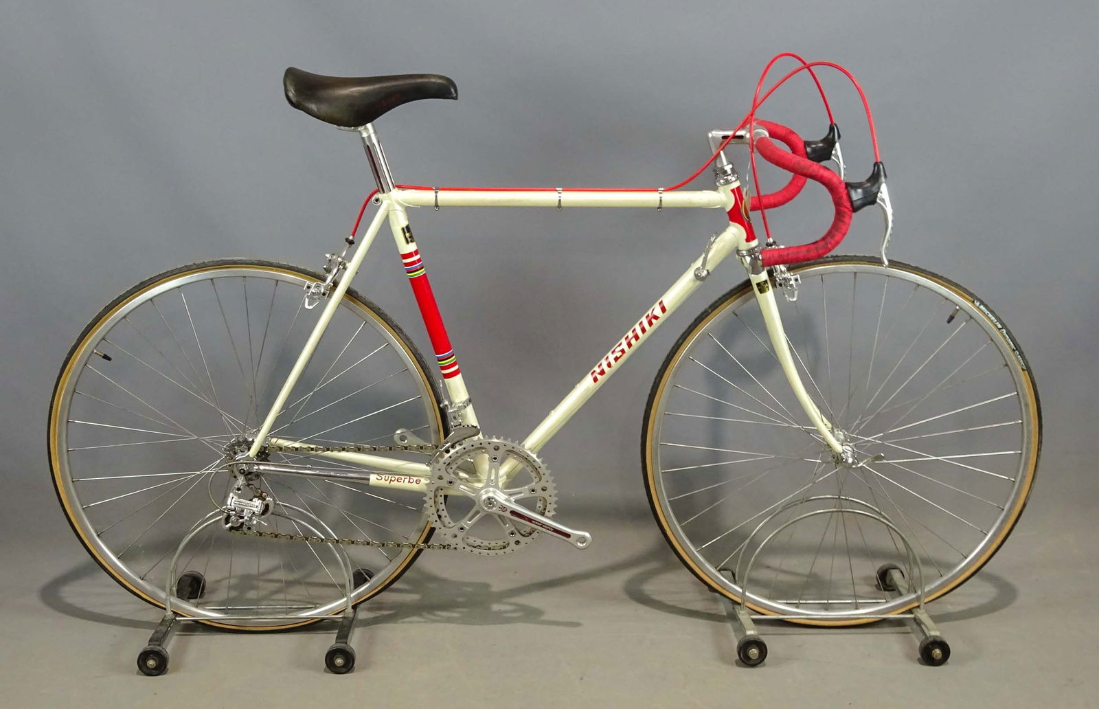 Nishiki Lightweight Bicycle (1 of 17)