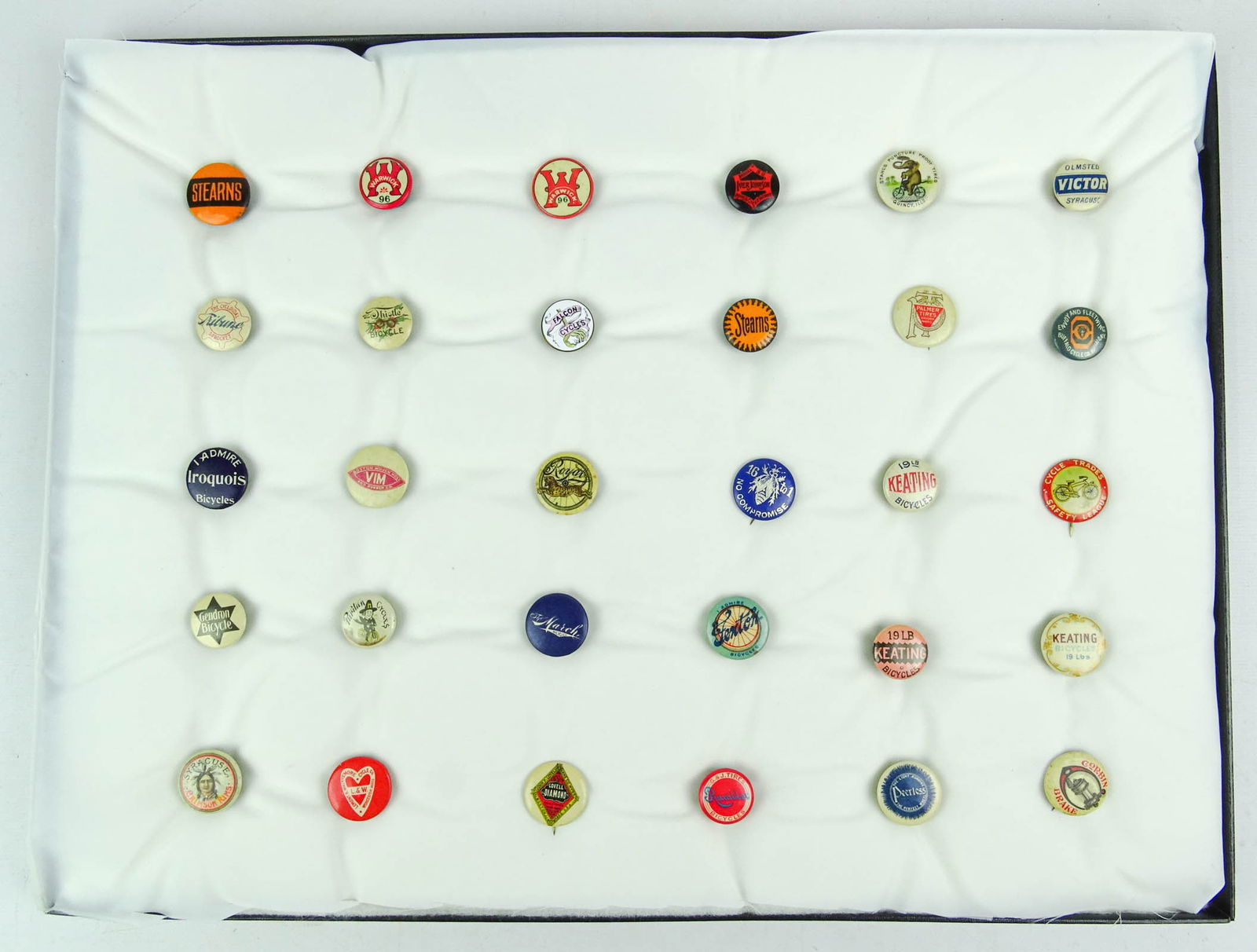 Pinback Lot (1 of 9)