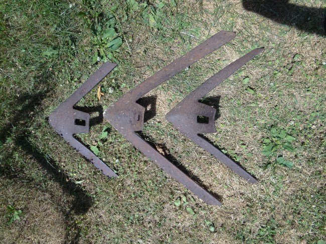 Metal Irons: Lot three metal irons.