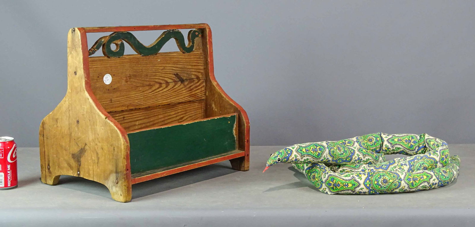 Folk Art Magazine Rack Lot (1 of 8)