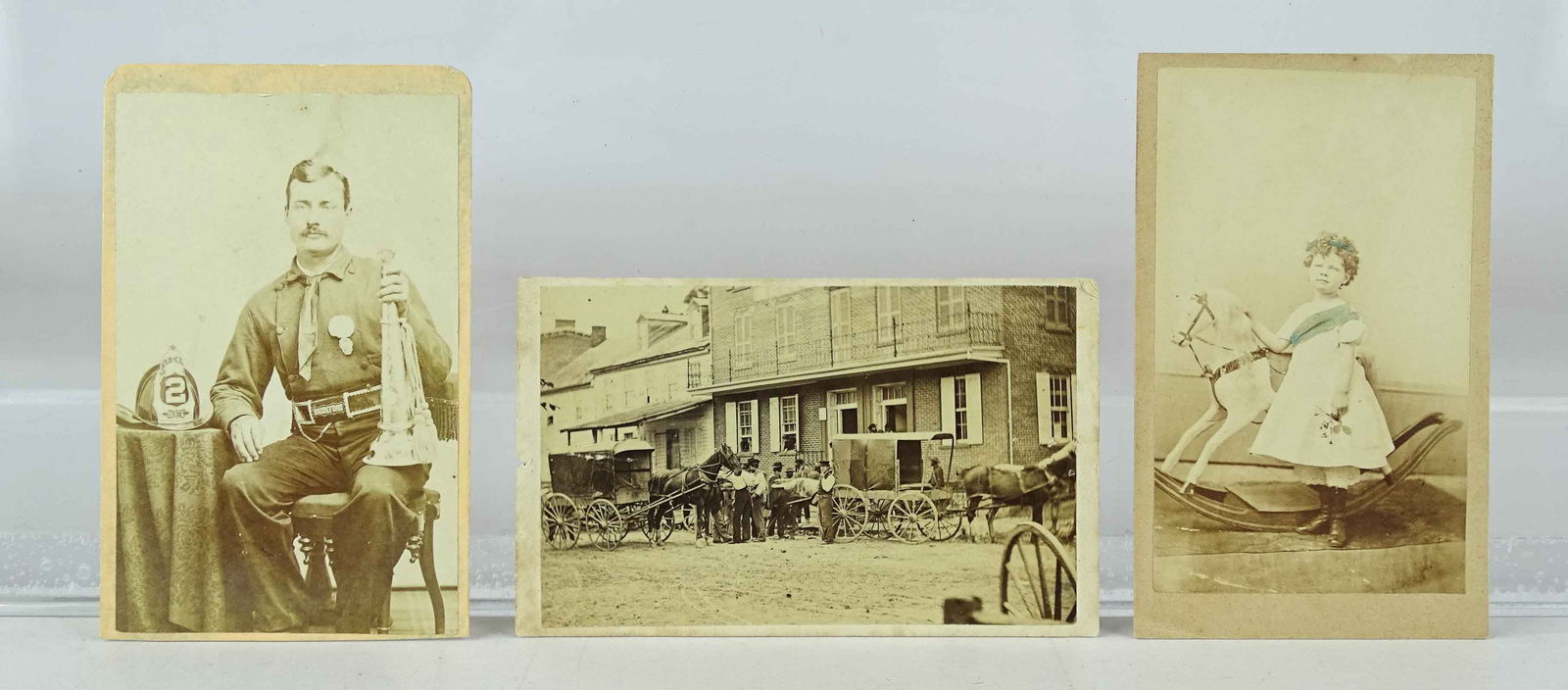 Photograph Lot (1 of 5)