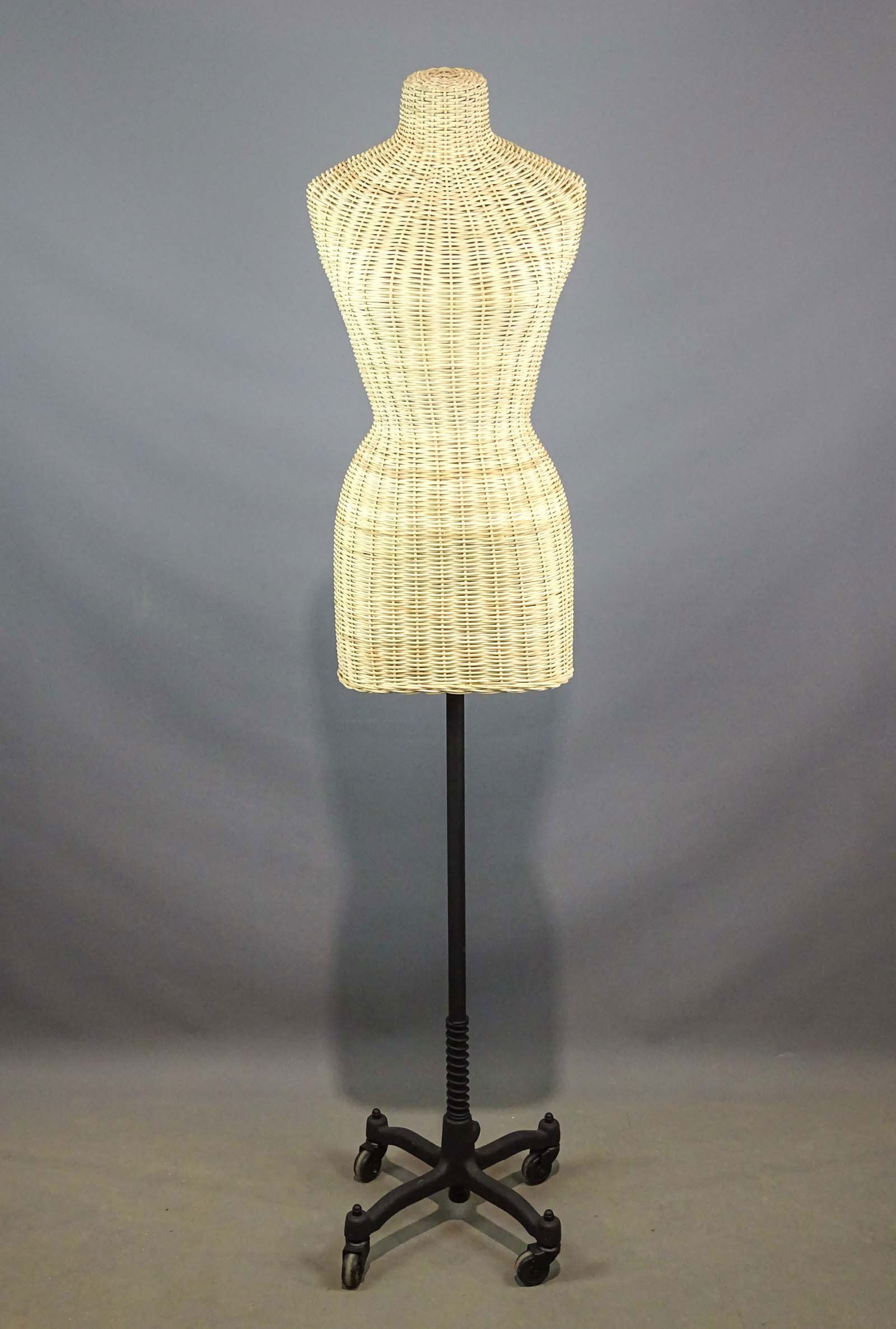 Wicker Dress Form (1 of 5)