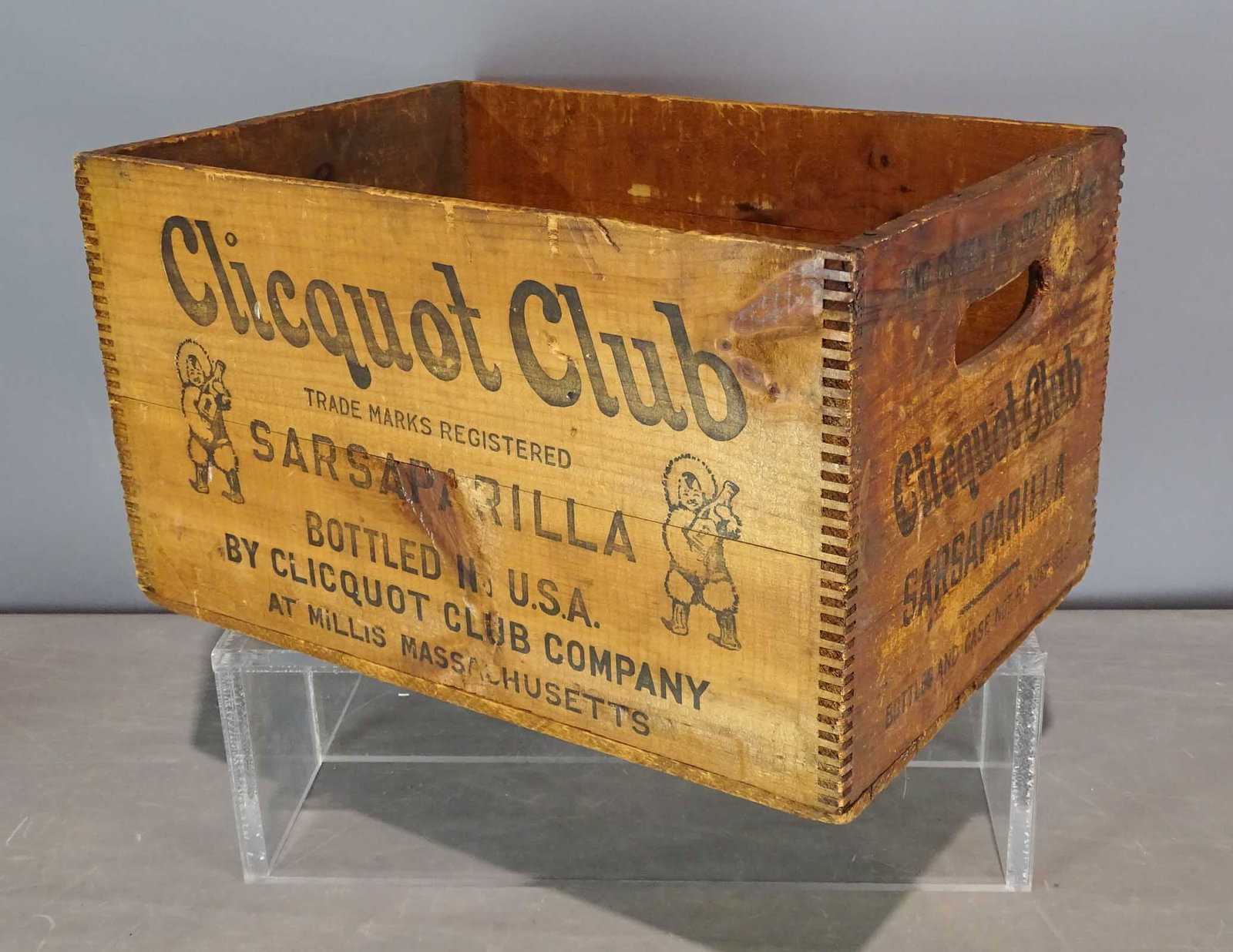 Clicquot Club Crate: Early Cliquot Club crate. 18 1/2" x 12 1/2" x 10 1/2".