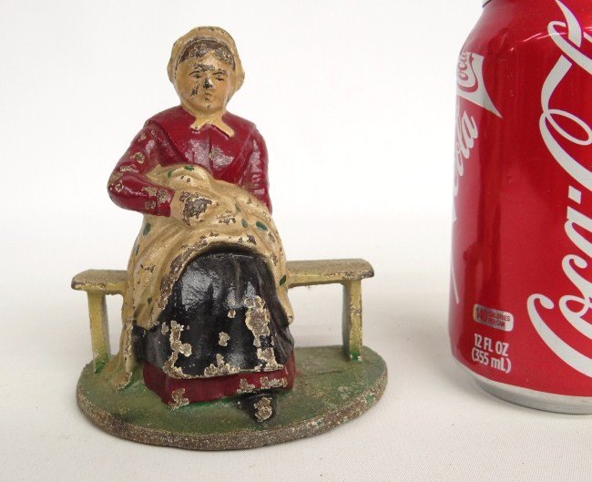 Doorstop: Painted Amish lady doorstop. 4 1/2" Ht.