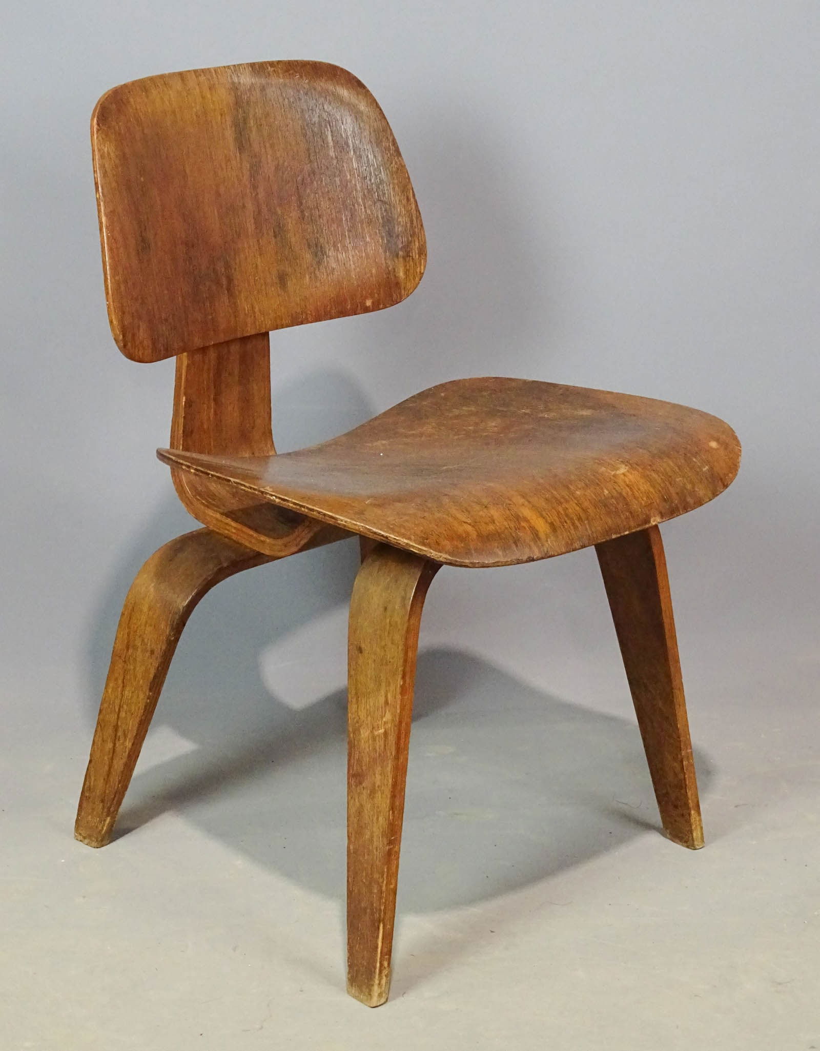 Eames DCW Chair (1 of 7)