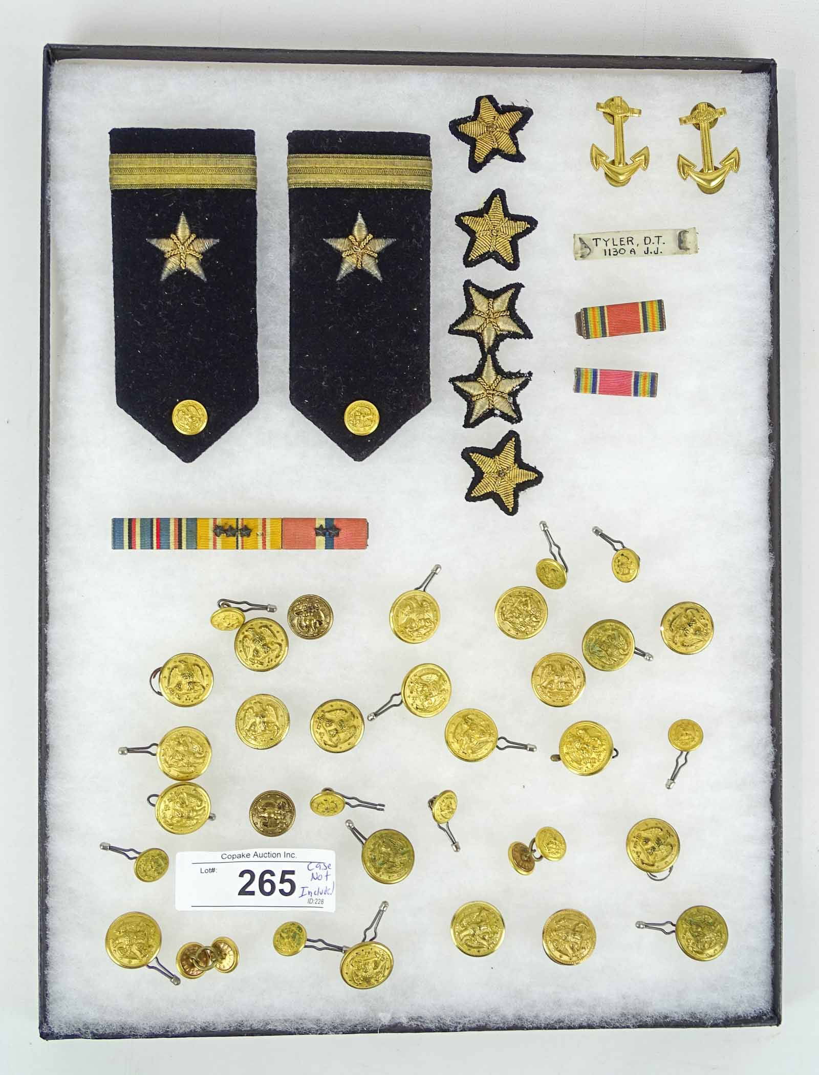 Military Buttons Lot (1 of 5)