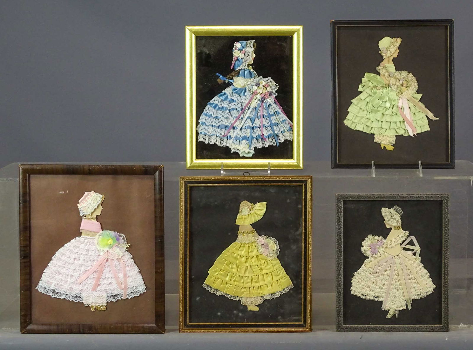 Five Vintage Framed Fabric Pictures (1 of 9)
