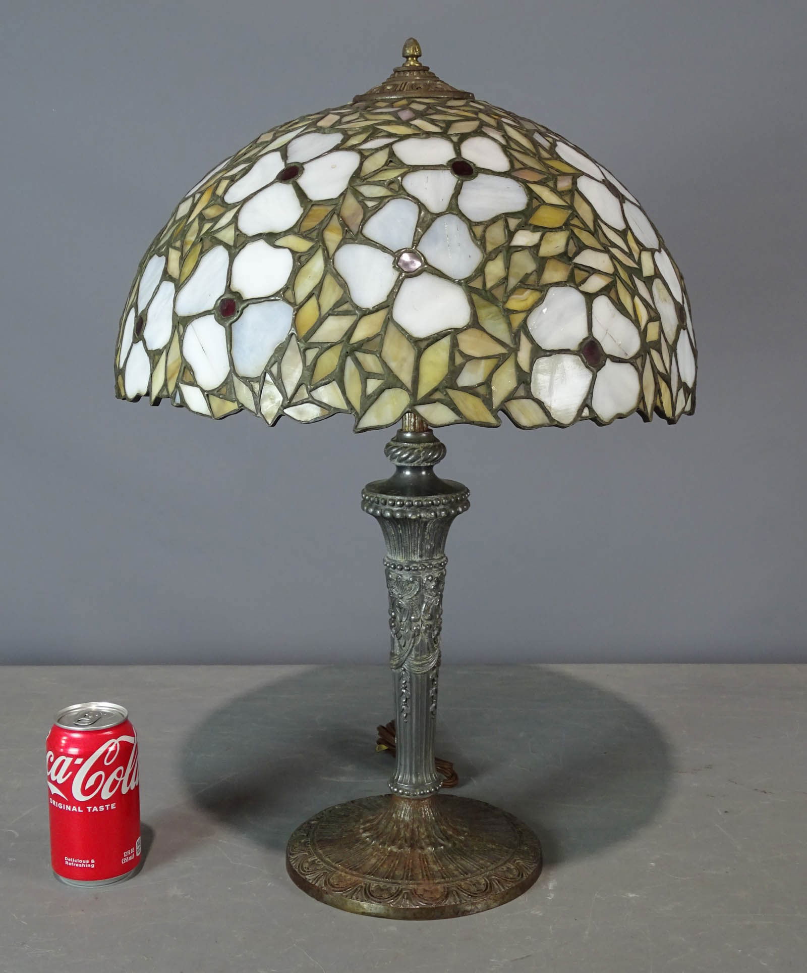 Leaded Glass Table Lamp (1 of 6)