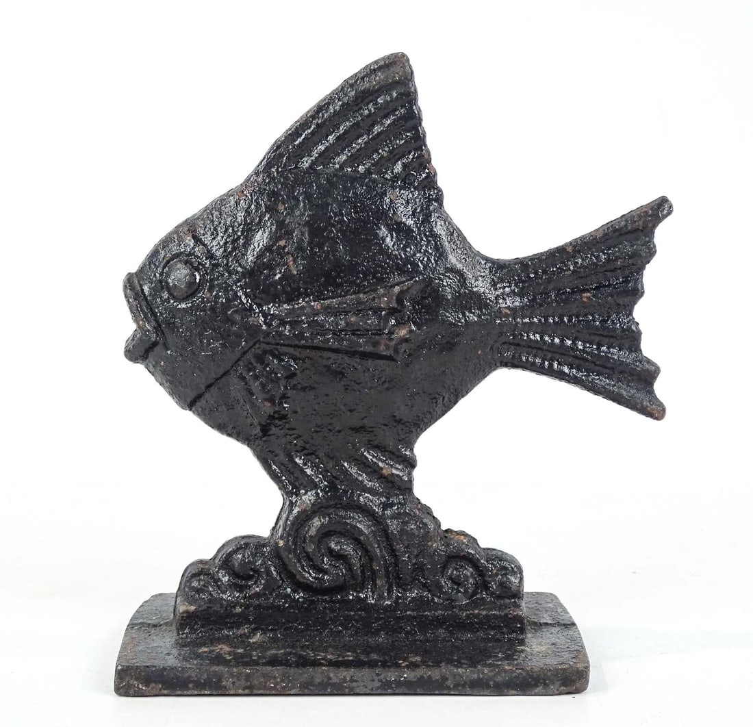 Cast Iron Fish Doorstop (1 of 7)