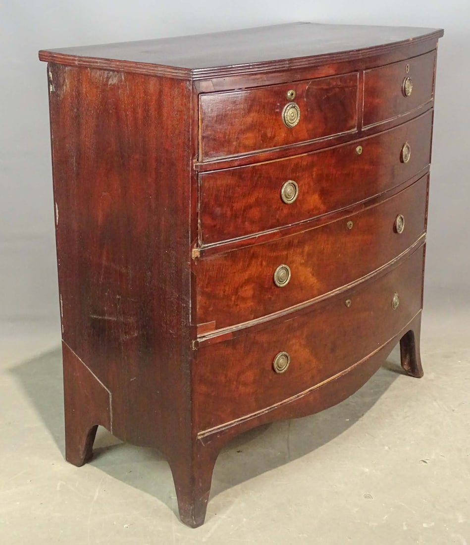 19th c. Hepplewhite Bowfront Chest (1 of 14)