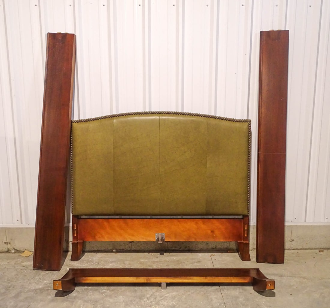 Hickor Chair Company Bed: Hickory chair company bed. Includes footboard and rails. 65" x 55 1/2", 82". Retailed by Stickley.