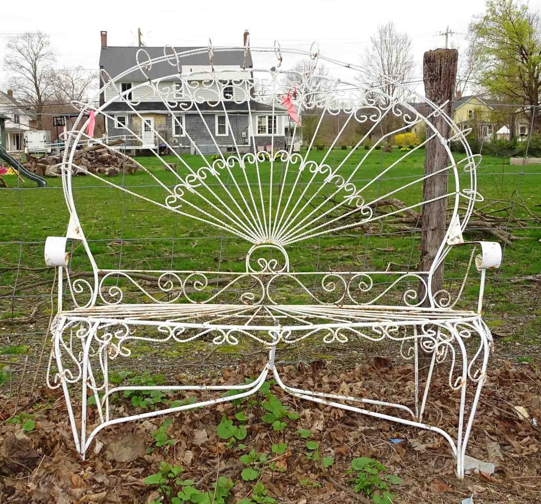 Wirework Settee (1 of 2)