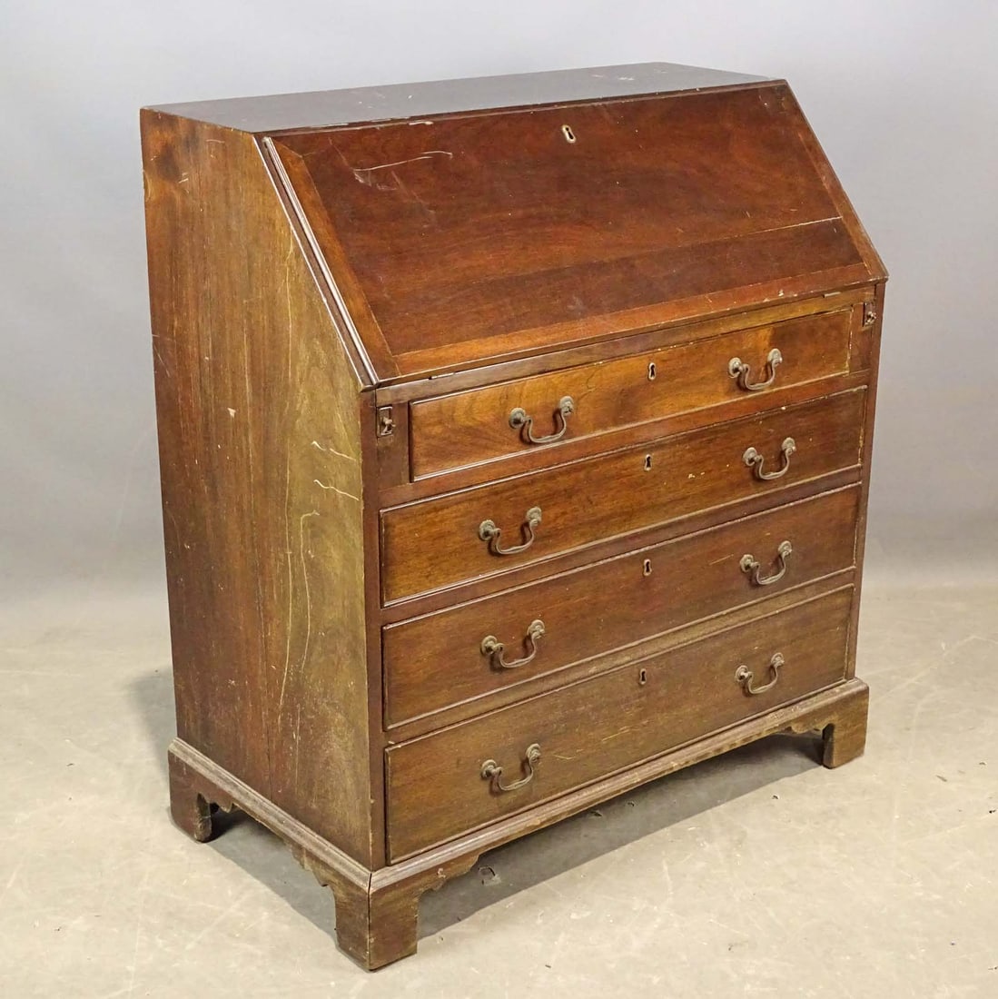 Chippendale Style Slant Lid Desk (1 of 8)