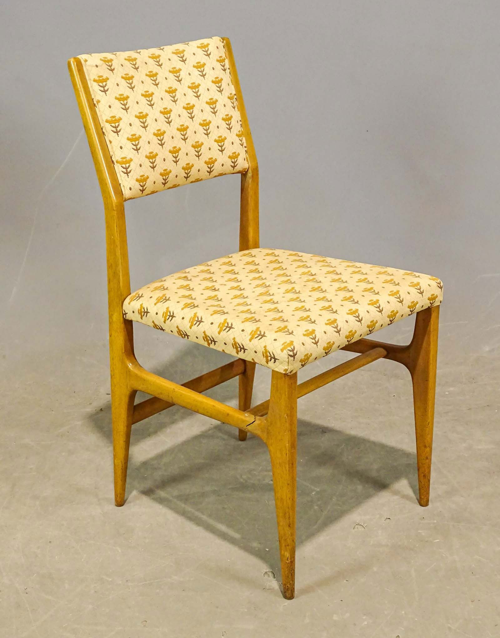 Mid Century Chair: Mid Century chair. Needs repair. Gio Ponti.