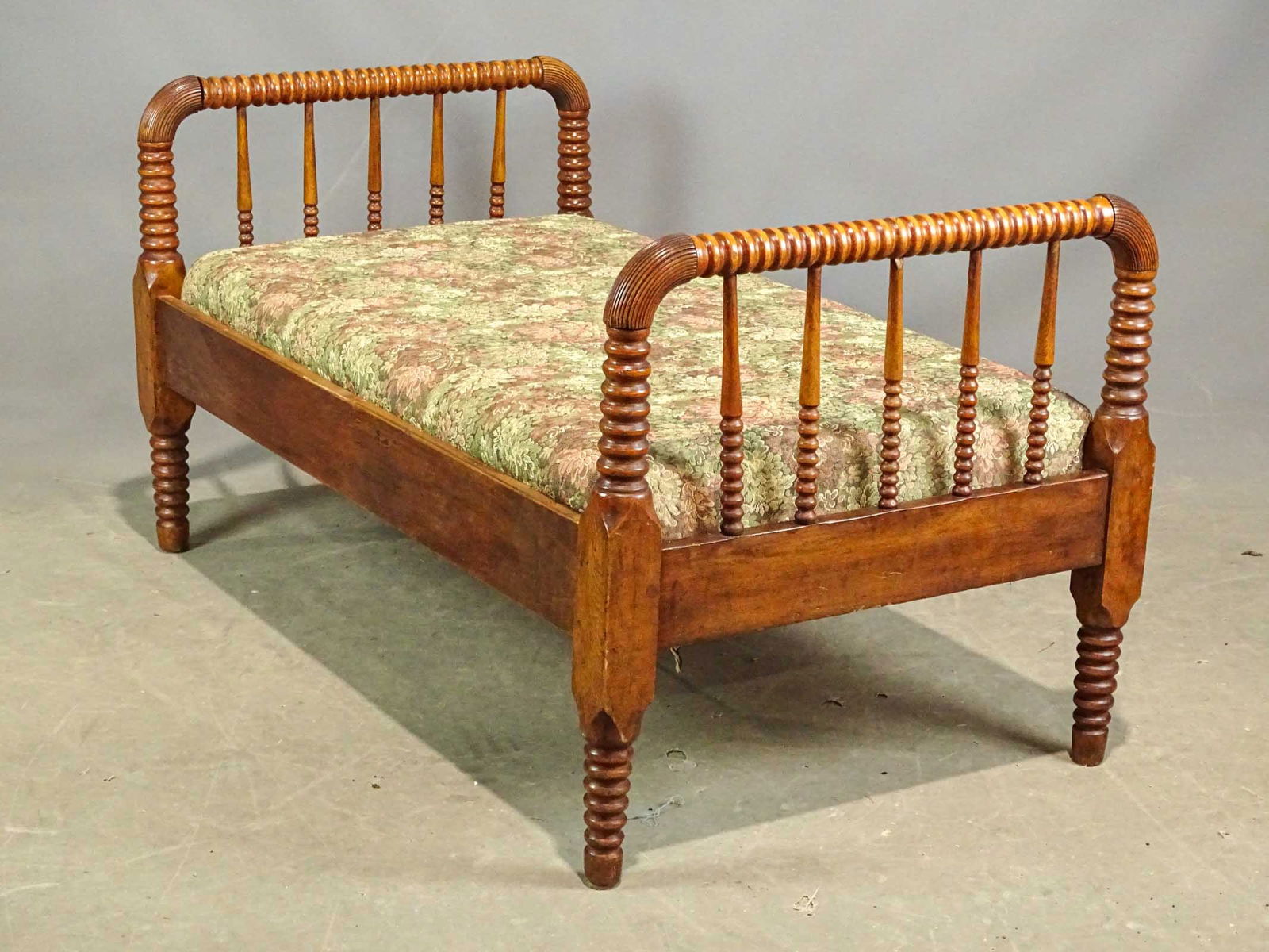 19th c. Spool Bed (1 of 5)