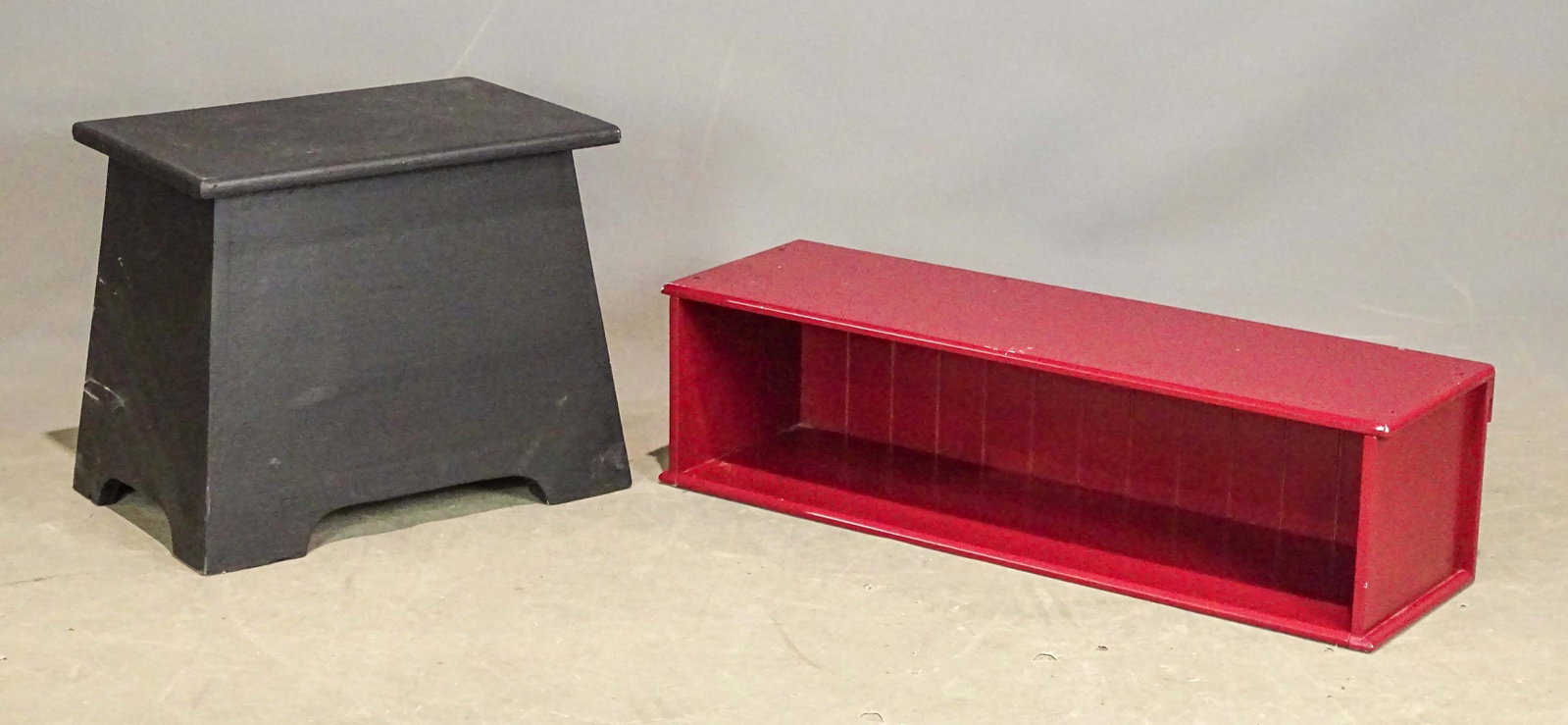 Display Lot: Lot (2) displays including shelf (34" x 10" x 10"), and pedestal (20" x 13 1/2" x 16 1/2").