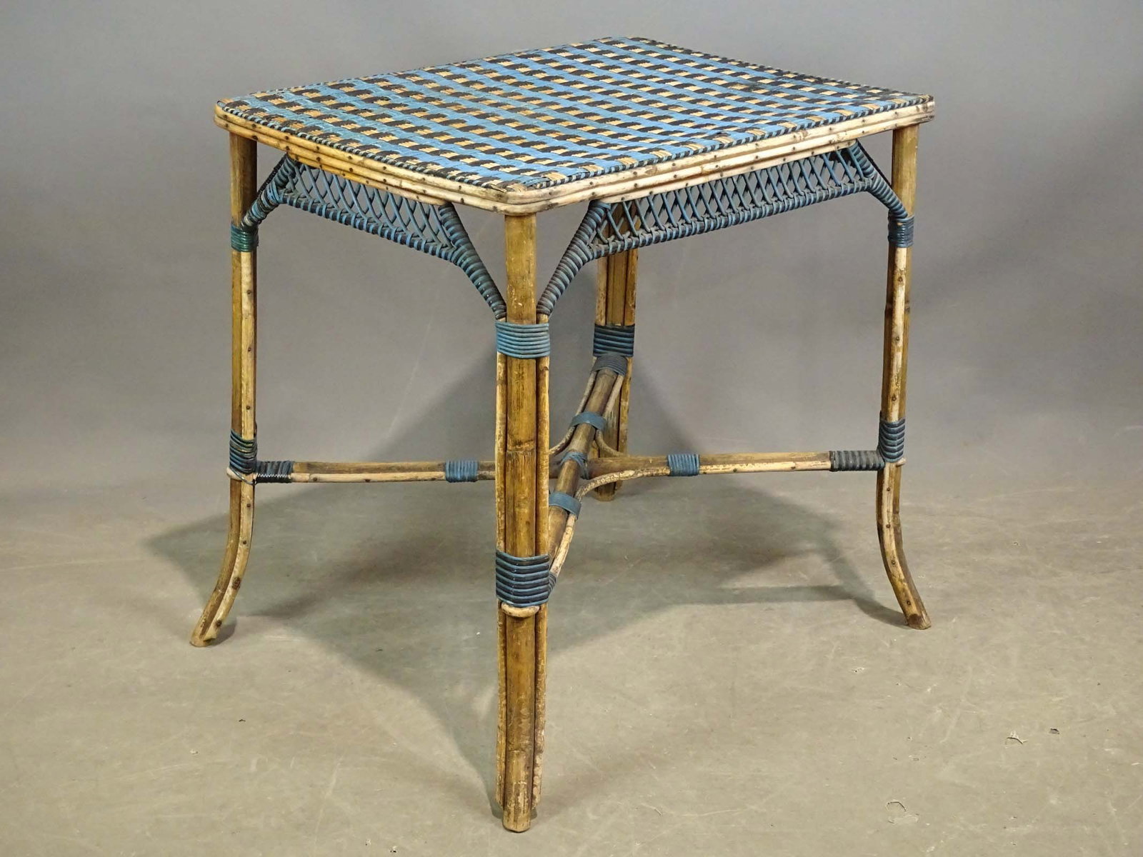 Wicker Table: Wicker table. 28" x 22" x 29".